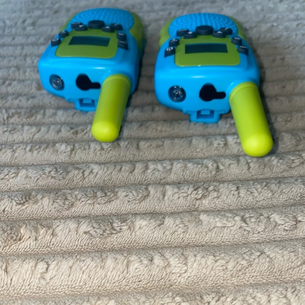 🎙️ Kids’ Walkie Talkies – Model T-388 🔋💬